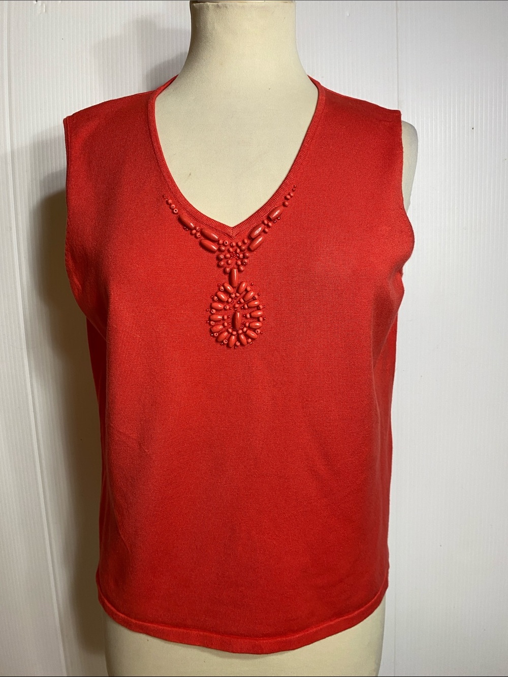 R O T V-Neck Red Sleeveless Beaded Tank Top